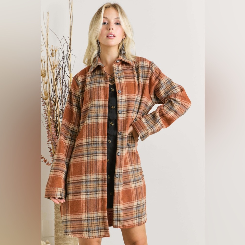 Buttoned Plaid Flannel Shirt Jacket in Rust - Picture 6 of 8